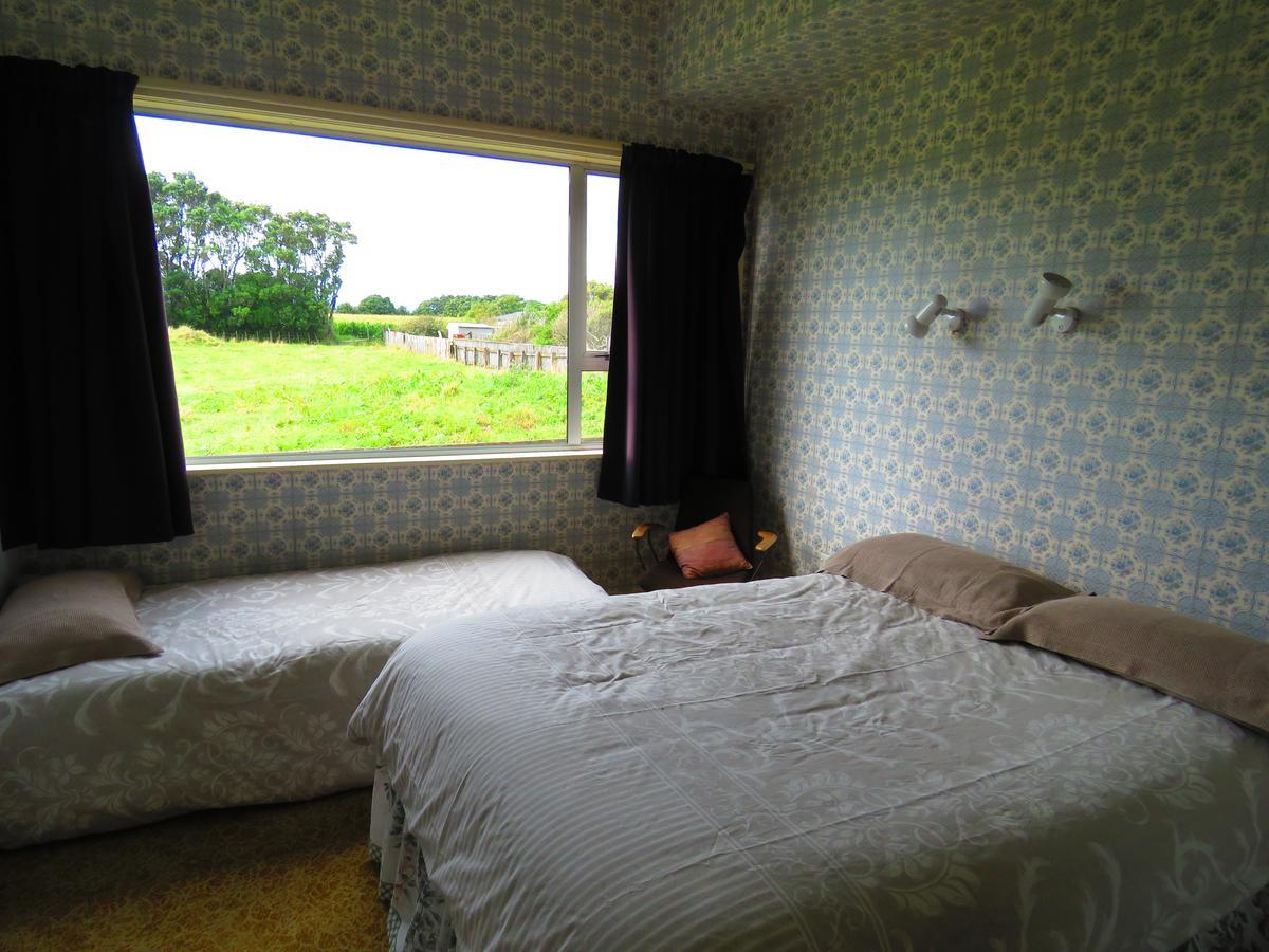 Opunake Motel And Backpackers Lodge Room photo