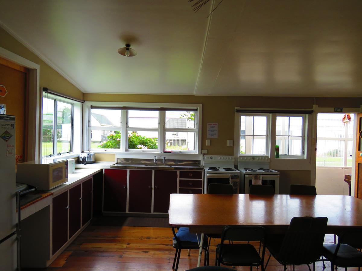 Opunake Motel And Backpackers Lodge Room photo